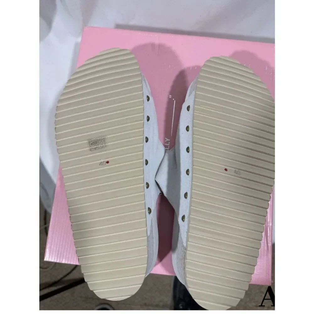 INTENTIONALLY BLANK White Studded Platform Slide Sandals